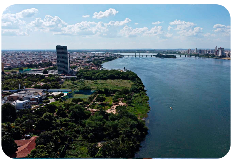 Vista do Rio São Francisco entre Juazeiro-BA e Petrolina-PE